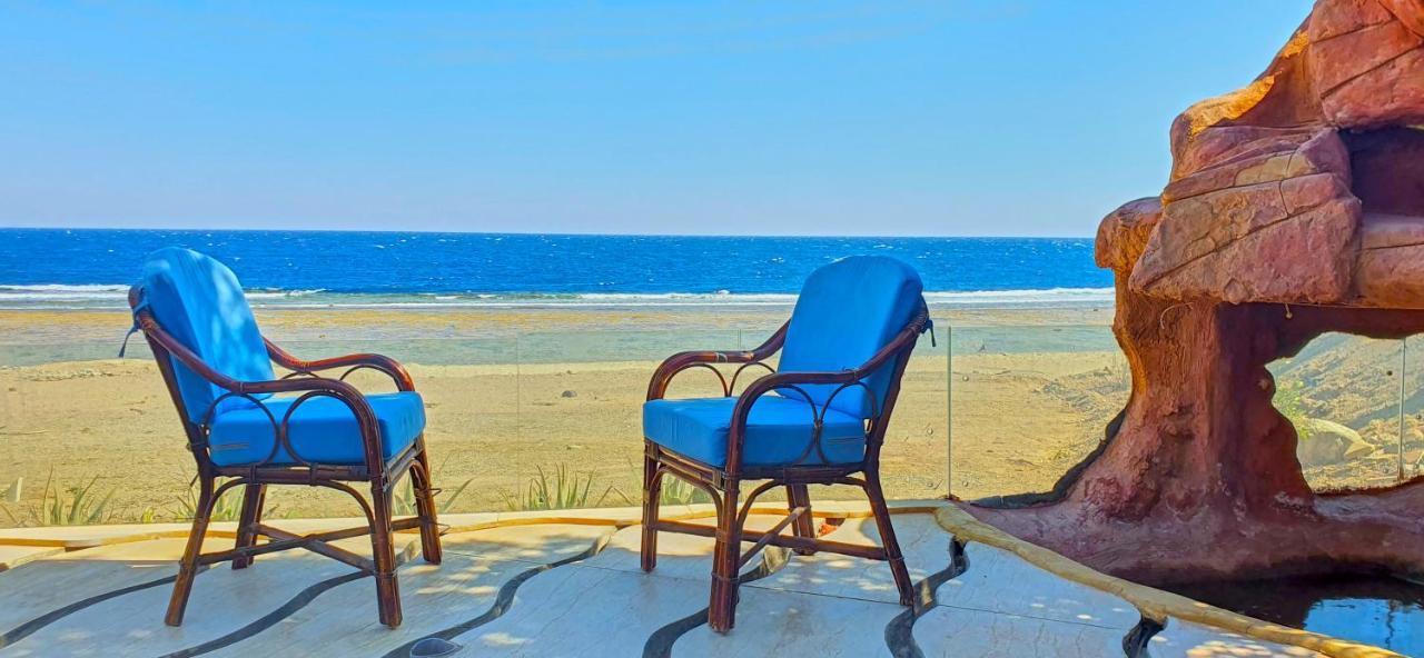 Luxury Seafront Pool Villa - 3 Stories & Roof Floor - All Master Bedrooms Хургада Екстер'єр фото